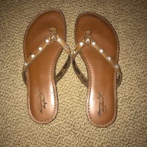 American Eagle sandals